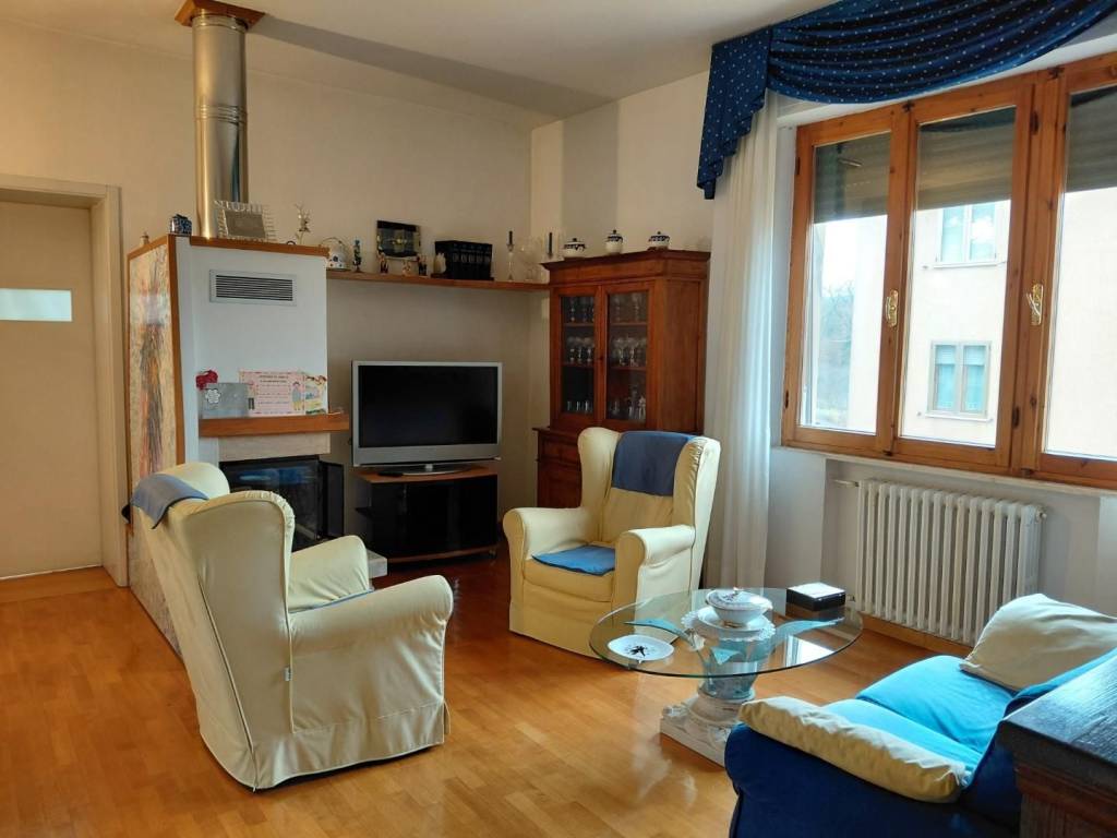 casa indipendente in vendita a Colle di Val d'Elsa