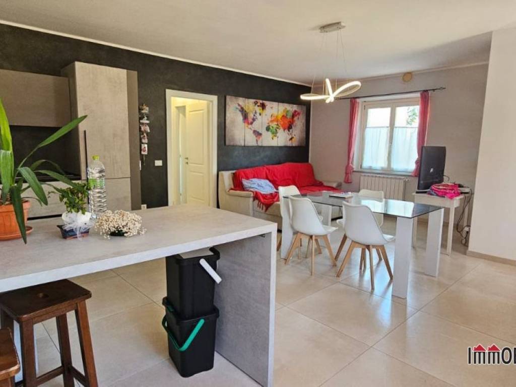 appartamento in vendita a Colle di Val d'Elsa