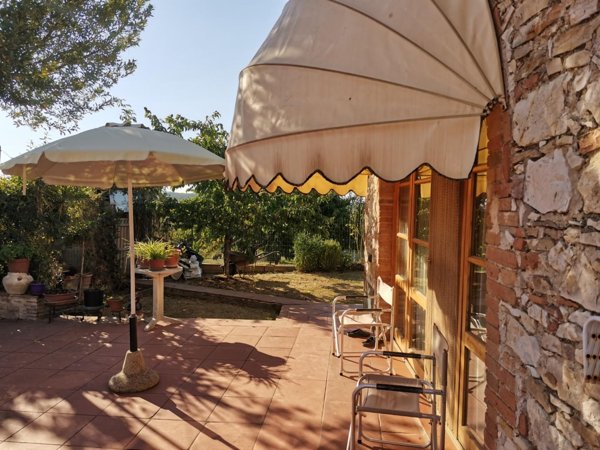 casa indipendente in vendita a Colle di Val d'Elsa