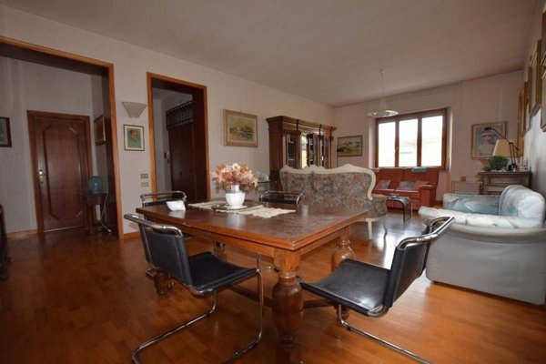 appartamento in vendita a Colle di Val d'Elsa