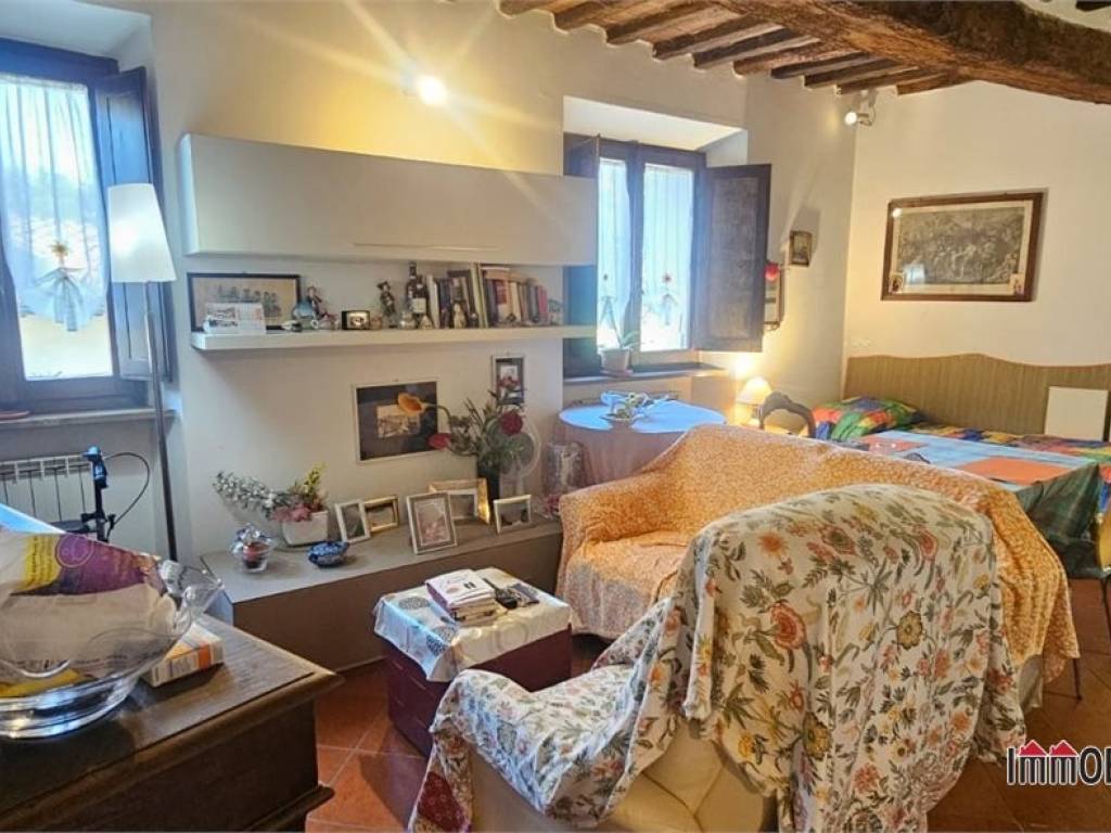appartamento in vendita a Colle di Val d'Elsa
