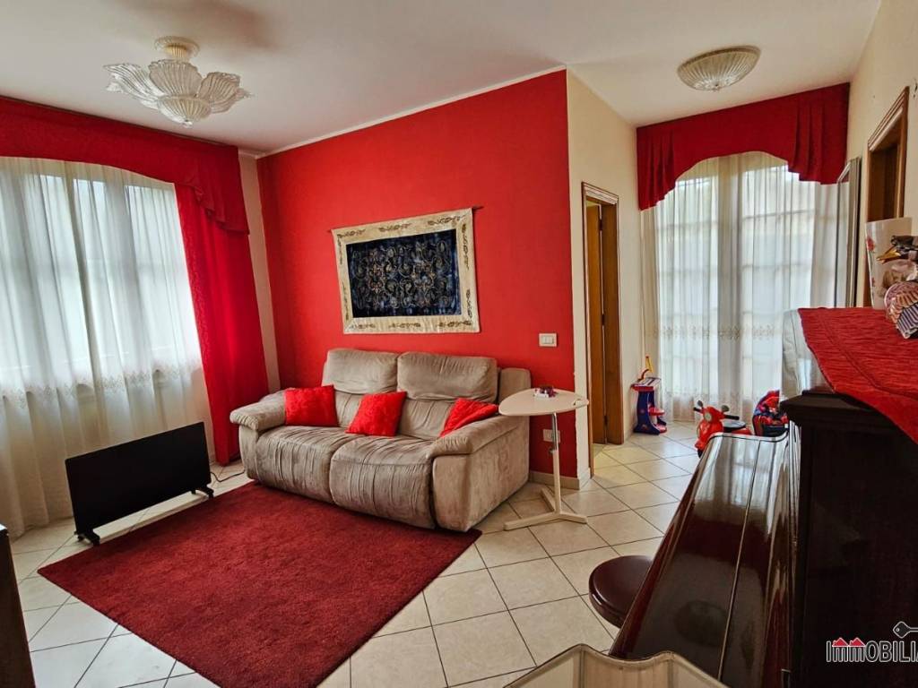 appartamento in vendita a Colle di Val d'Elsa in zona Selvamaggio