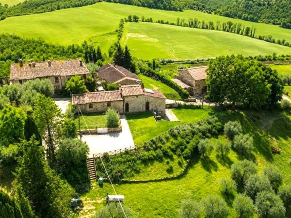 casa indipendente in vendita a Colle di Val d'Elsa
