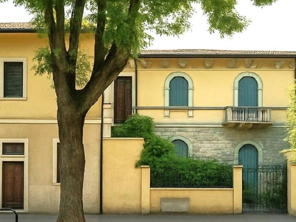 appartamento in vendita a Colle di Val d'Elsa