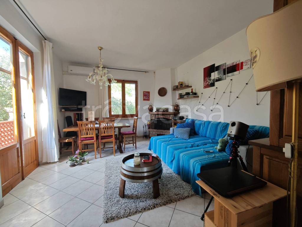 appartamento in vendita a Colle di Val d'Elsa