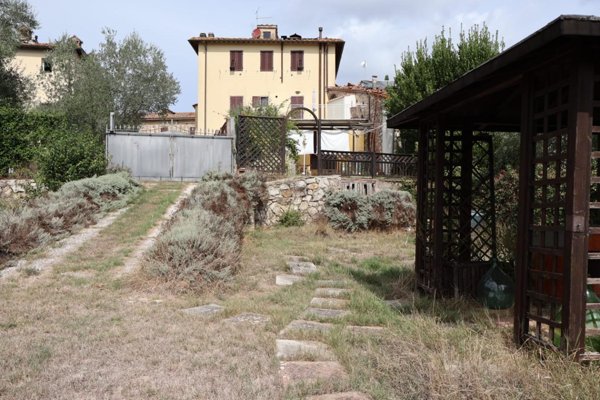 appartamento in vendita a Colle di Val d'Elsa