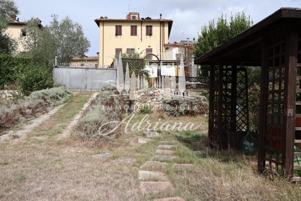 appartamento in vendita a Colle di Val d'Elsa