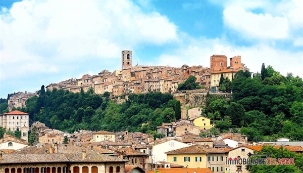 terreno edificabile in vendita a Colle di Val d'Elsa in zona Le grazie