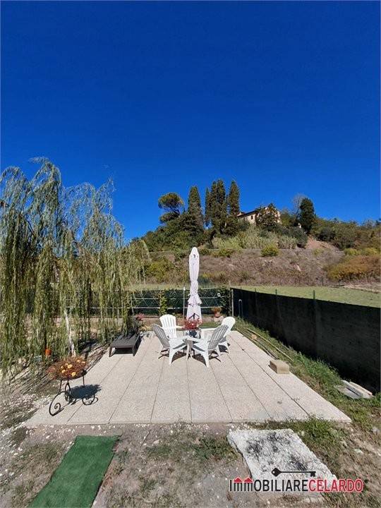 terreno in vendita a Colle di Val d'Elsa in zona Le grazie