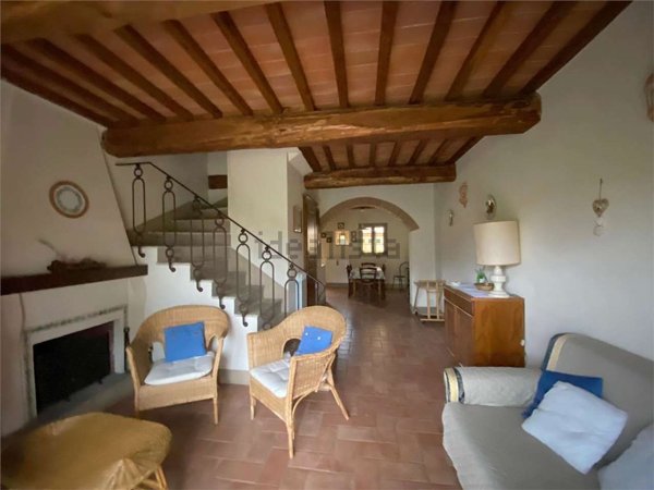 casa indipendente in vendita a Colle di Val d'Elsa