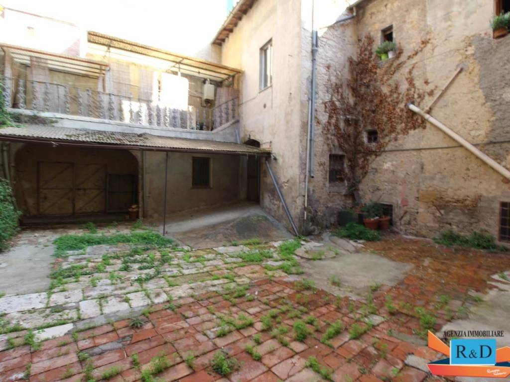 appartamento in vendita a Colle di Val d'Elsa