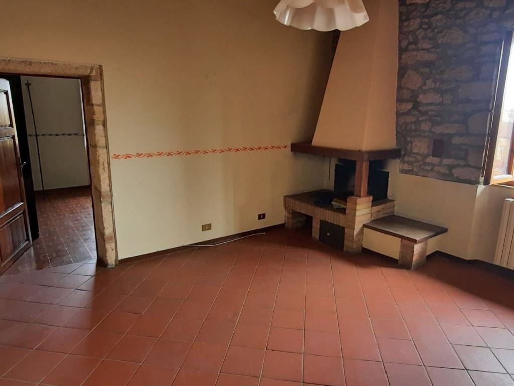 appartamento in vendita a Colle di Val d'Elsa