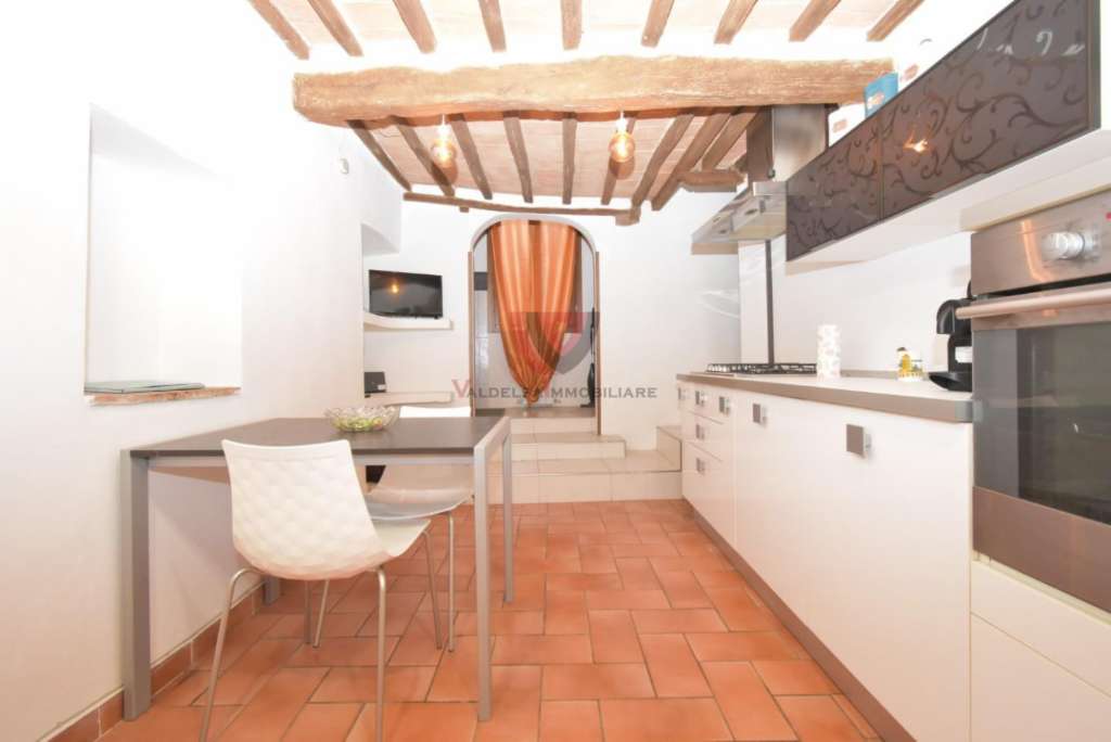 appartamento in vendita a Colle di Val d'Elsa