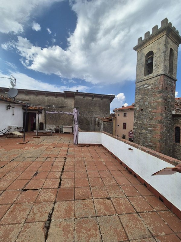 casa indipendente in vendita a Gaiole in Chianti in zona Nusenna