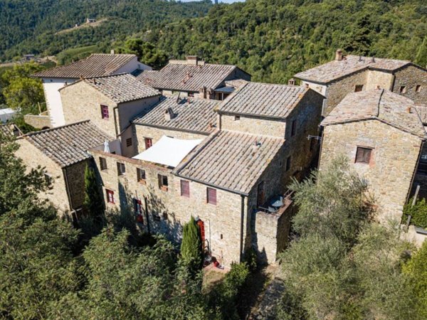 appartamento in vendita a Gaiole in Chianti in zona Nusenna