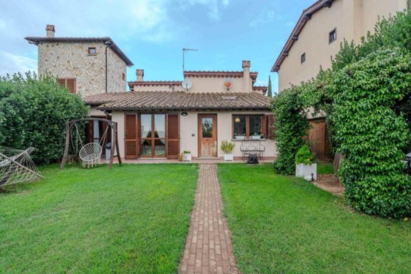 casa indipendente in vendita a Gaiole in Chianti in zona Monti