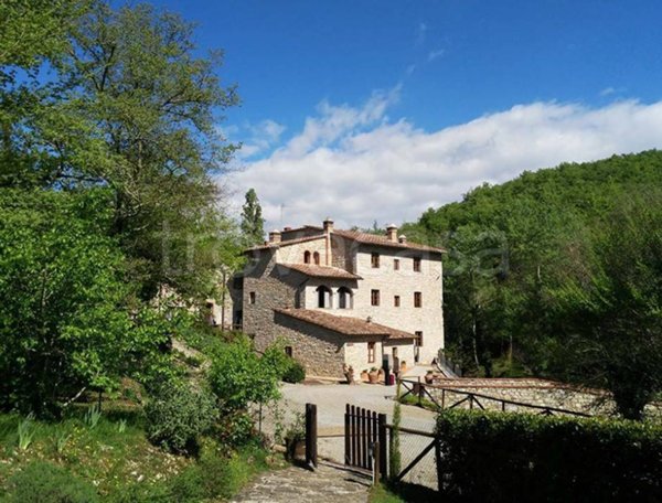 casa indipendente in vendita a Gaiole in Chianti in zona Lecchi