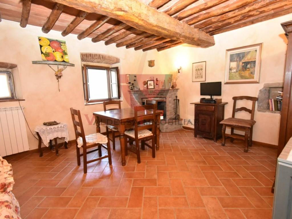 appartamento in vendita a Gaiole in Chianti in zona Colle