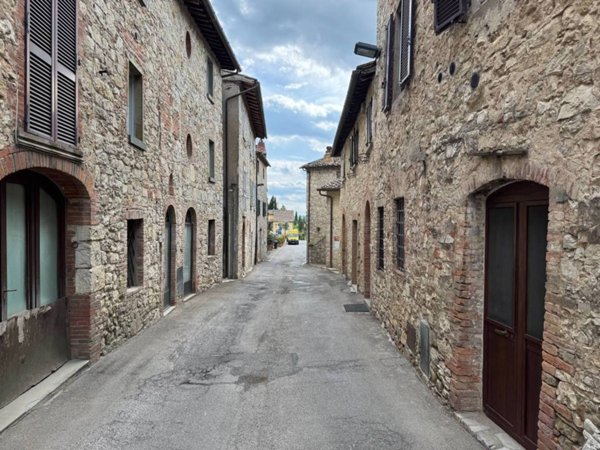casa indipendente in vendita a Gaiole in Chianti in zona Lecchi