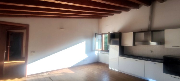 appartamento in vendita a Gaiole in Chianti in zona Badia a Coltibuono