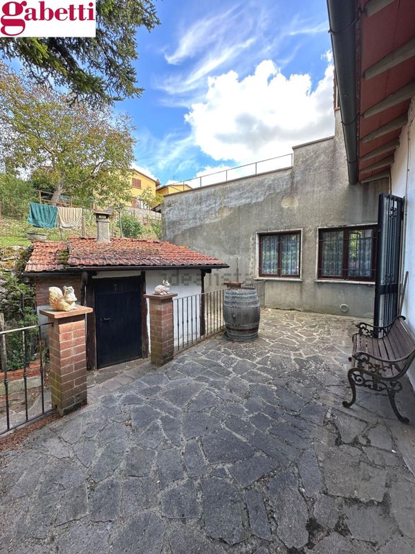 appartamento in vendita a Gaiole in Chianti in zona Badia a Coltibuono