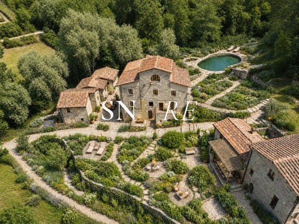 appartamento in vendita a Gaiole in Chianti in zona Badia a Coltibuono