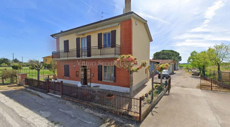 casa indipendente in vendita a Montepulciano in zona Acquaviva