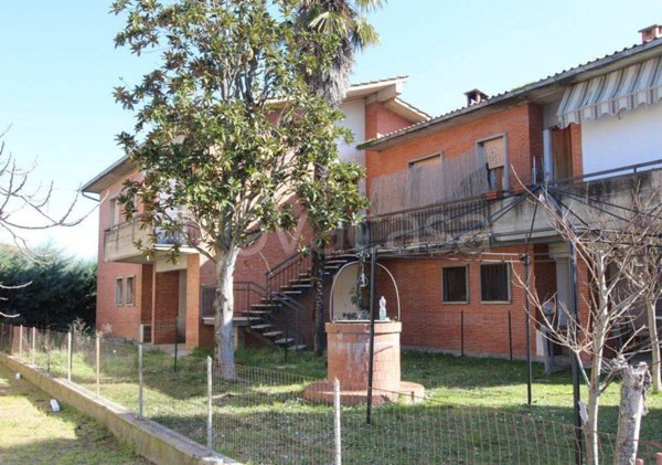 casa indipendente in vendita a Montepulciano in zona Montepulciano Stazione