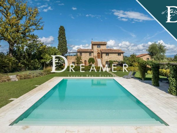 casa indipendente in vendita a Montepulciano