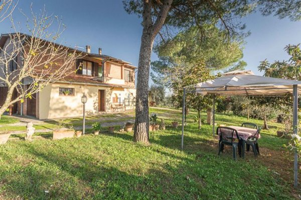 casa indipendente in vendita a Montepulciano in zona Acquaviva