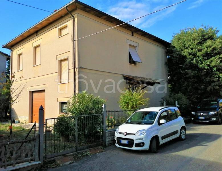 casa indipendente in vendita a Montepulciano in zona Abbadia