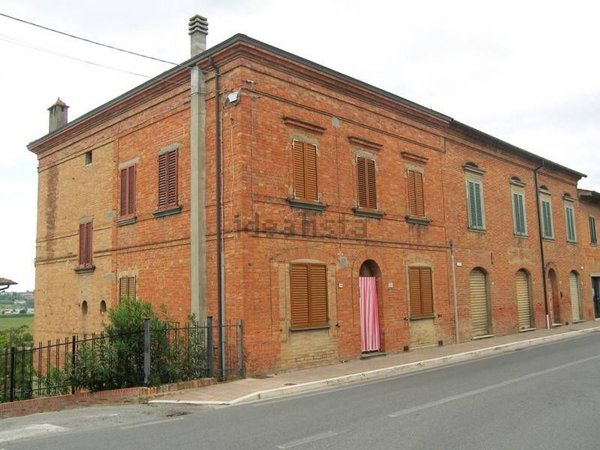 casa indipendente in vendita a Montepulciano in zona Abbadia