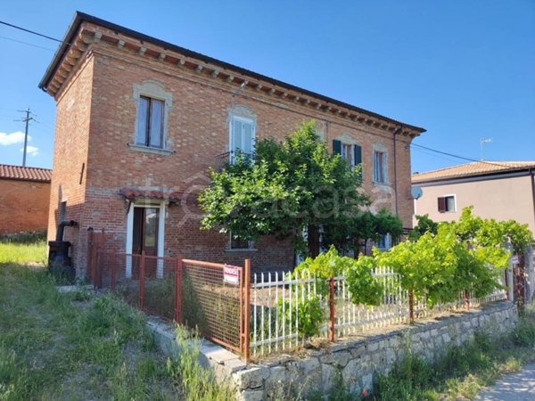 casa indipendente in vendita a Montepulciano in zona Abbadia