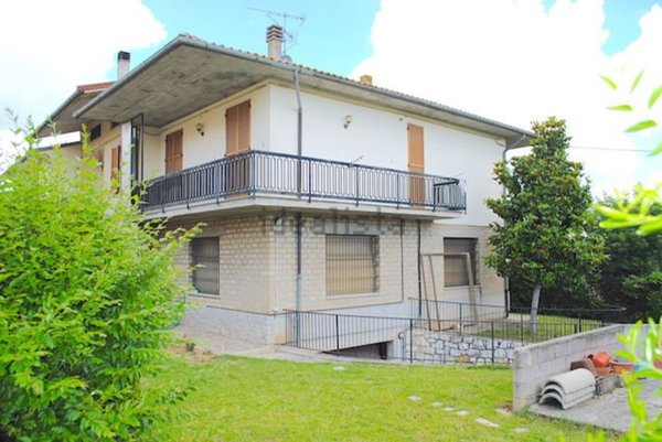 casa indipendente in vendita a Montepulciano in zona Acquaviva