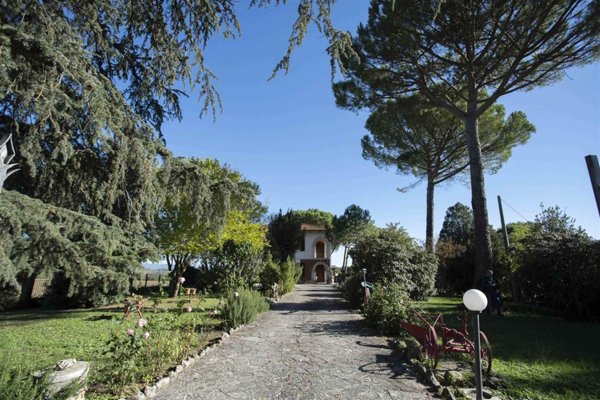 casa indipendente in vendita a Montepulciano in zona Montepulciano Stazione