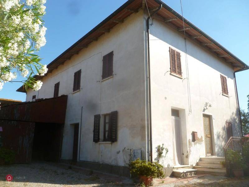 casa indipendente in vendita a Montepulciano in zona Valiano