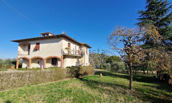 casa indipendente in vendita a Montepulciano