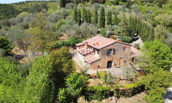 casa indipendente in vendita a Montepulciano