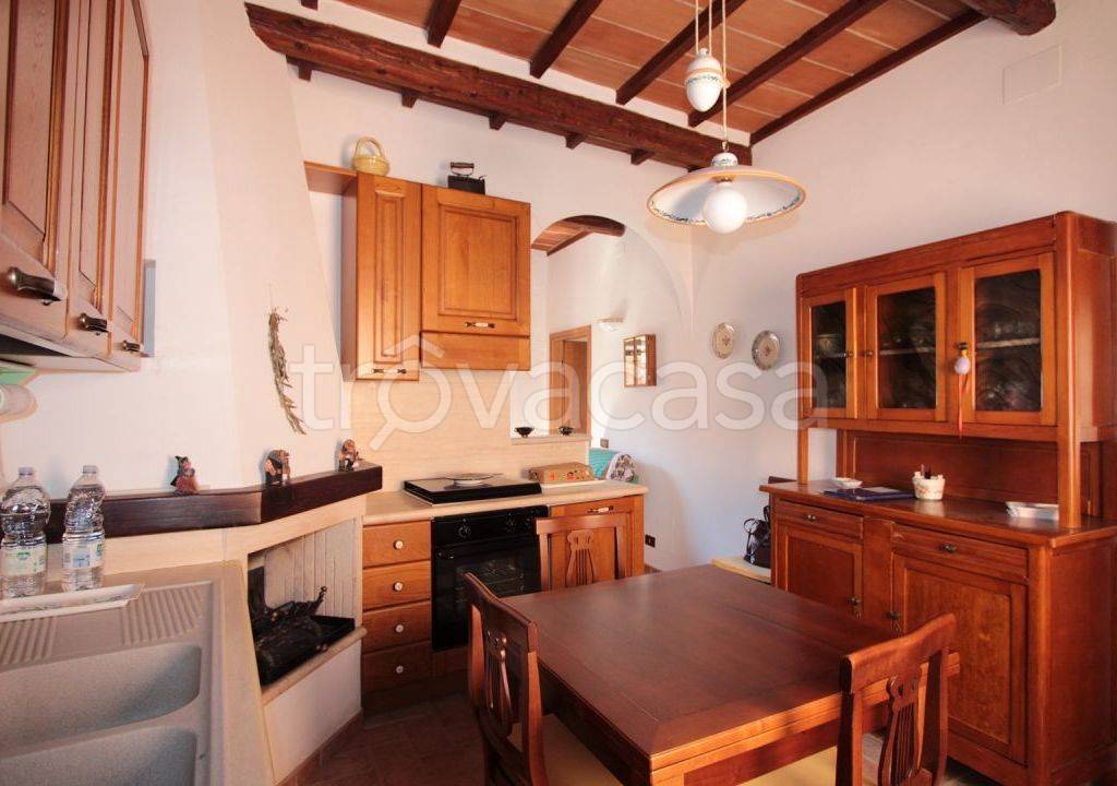 appartamento in vendita a Montepulciano in zona Valiano
