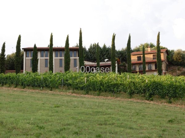 casa indipendente in vendita a Montepulciano