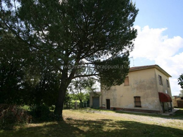 casa indipendente in vendita a Montepulciano in zona Abbadia