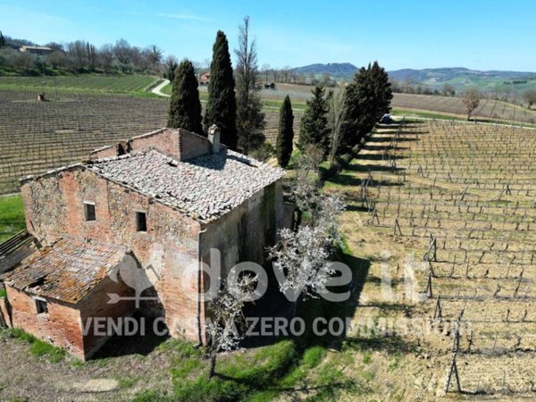 casa indipendente in vendita a Montepulciano