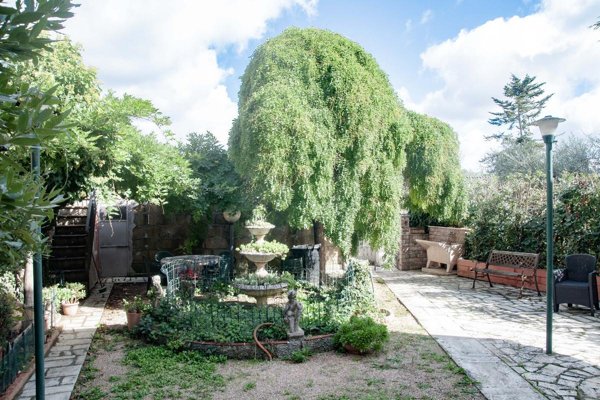 casa indipendente in vendita a Montepulciano in zona Acquaviva
