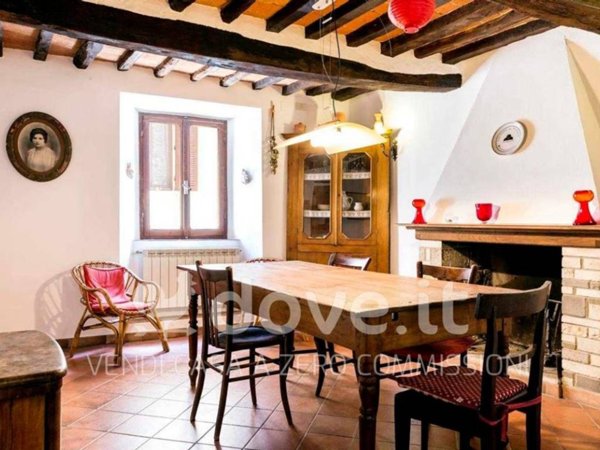 casa indipendente in vendita a Montepulciano