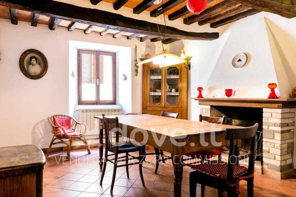 casa indipendente in vendita a Montepulciano