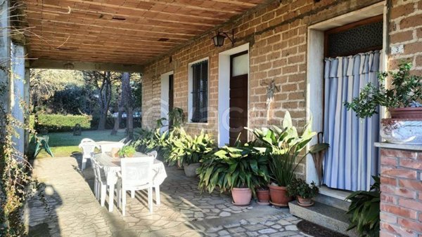 casa indipendente in vendita a Montepulciano in zona Abbadia