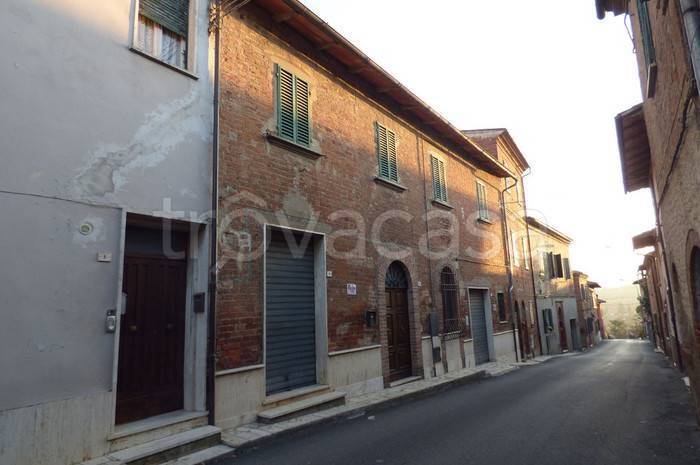 casa indipendente in vendita a Montepulciano in zona Acquaviva