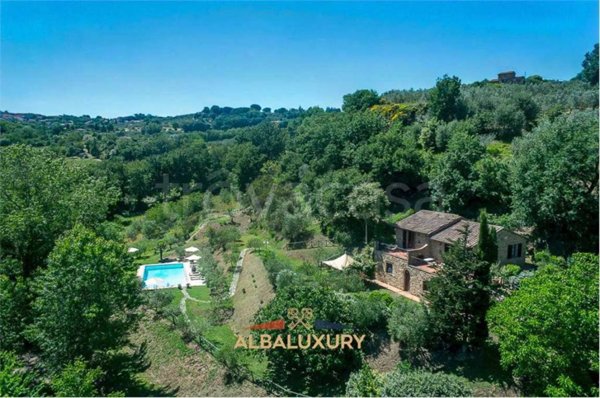 casa indipendente in vendita a Montepulciano