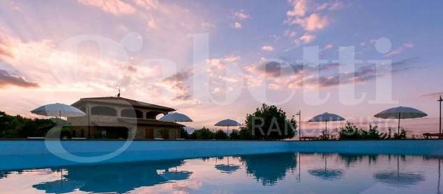 intera palazzina in vendita a Montepulciano