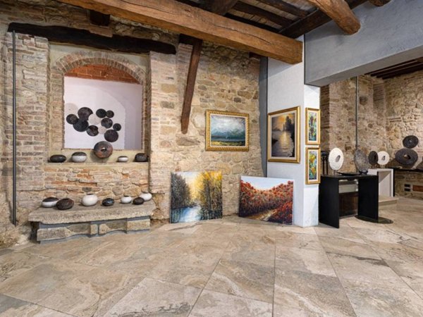 negozio in vendita a Montepulciano